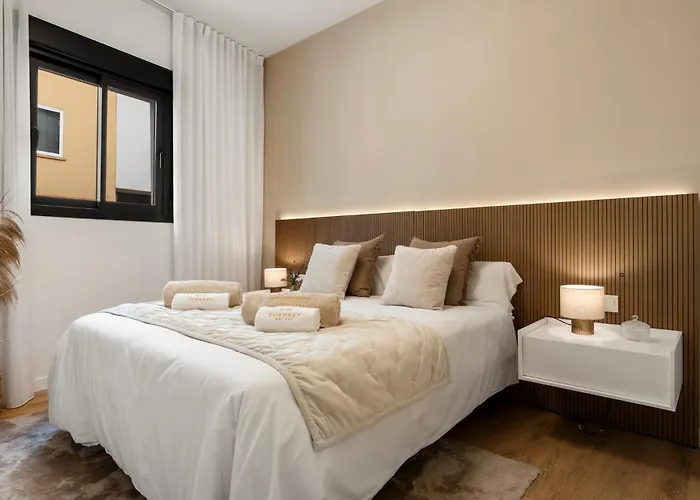 Luxury Centro Del Sol * إِستيبونا