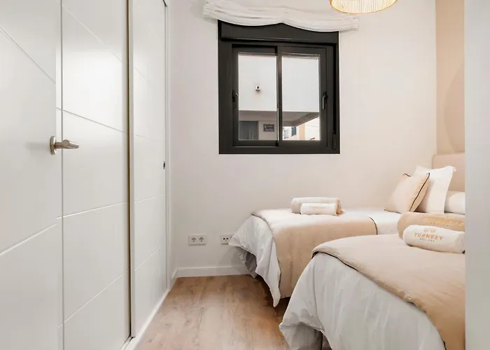 Luxury Centro Del Sol Διαμέρισμα Εστεπόνα