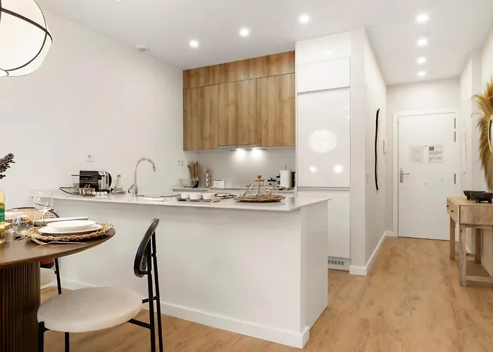 Luxury Centro Del Sol אסטפונה